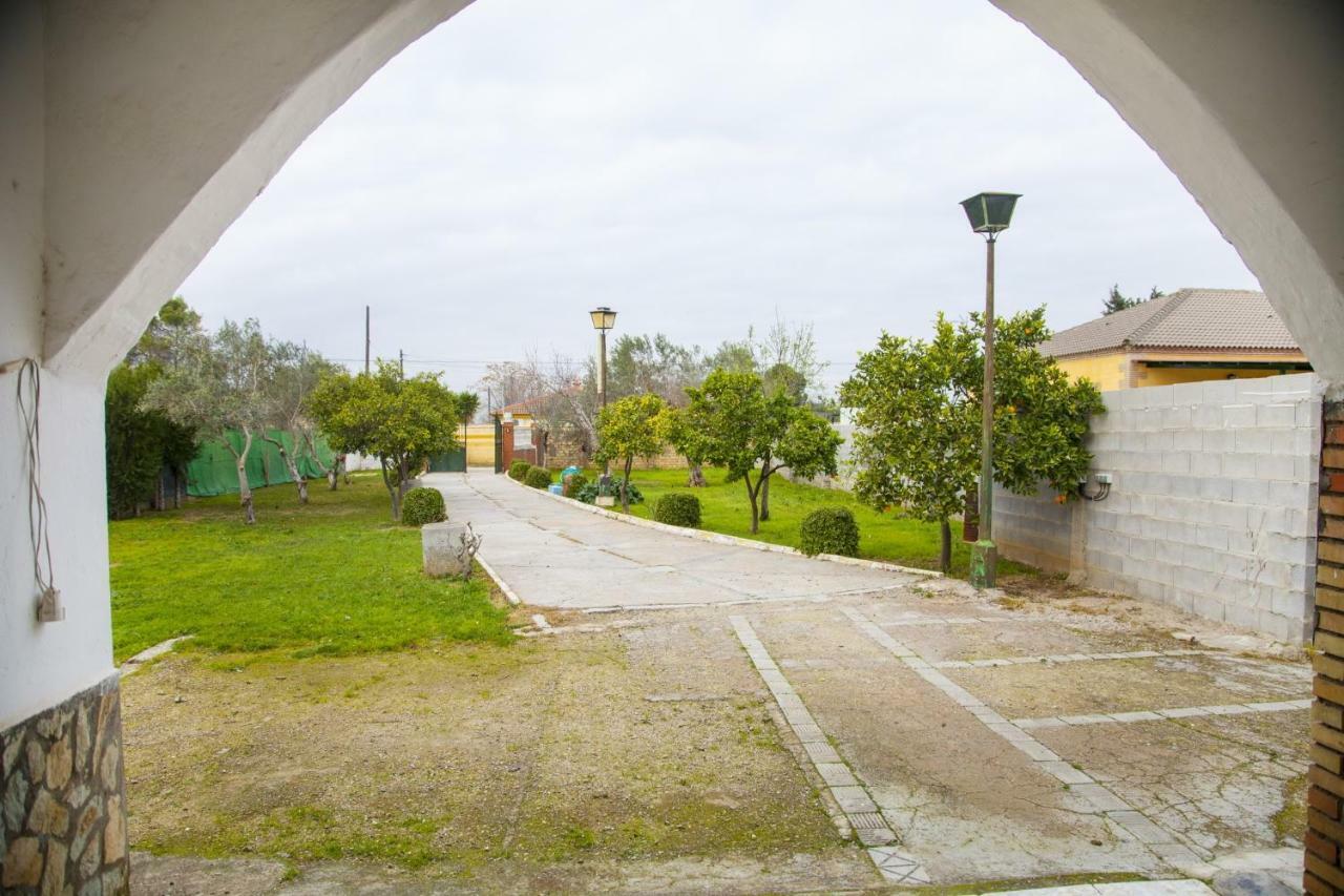 Chalet Piscina Jakuzzi Sevilla Hacienda de Tarazona Exterior foto